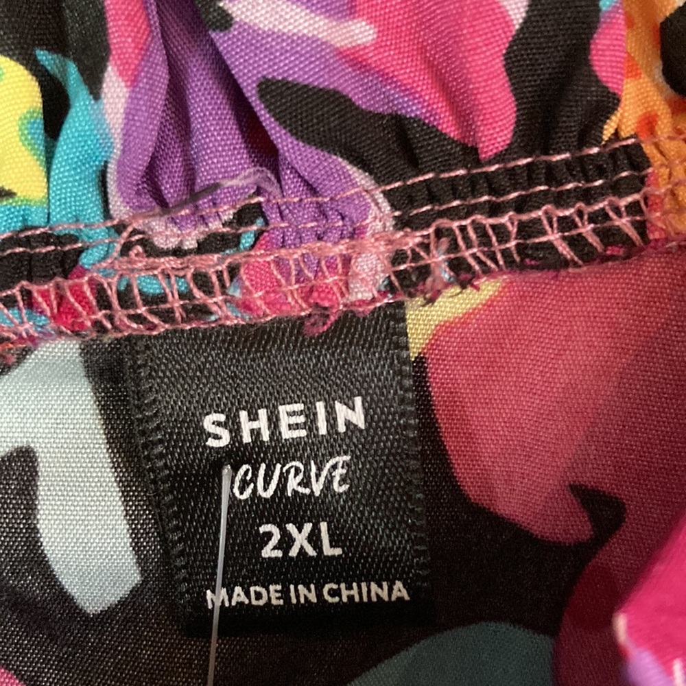 Shein - Picture 2 of 4